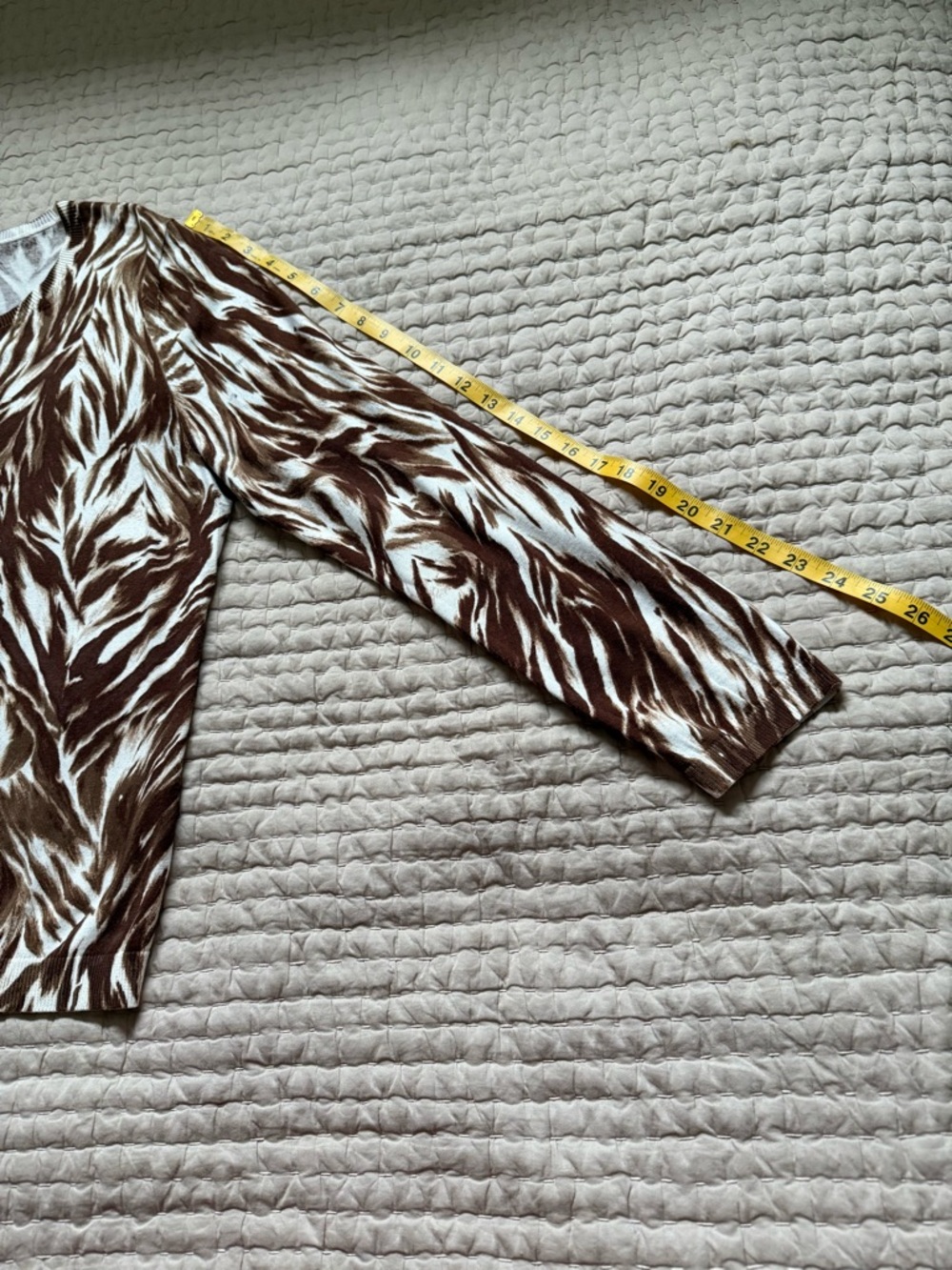 Talbots Button Charming Cardigan Feathered Waves Print Brown Cream Size XL - Picture 7 of 7